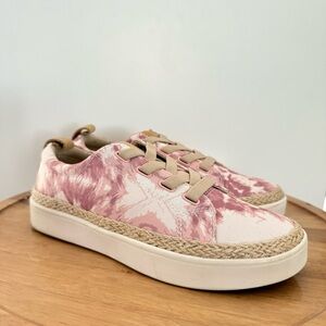 Spenco Pink Tie-Dye Canvas Platform Sneakers — Women’s 8D (Wide)